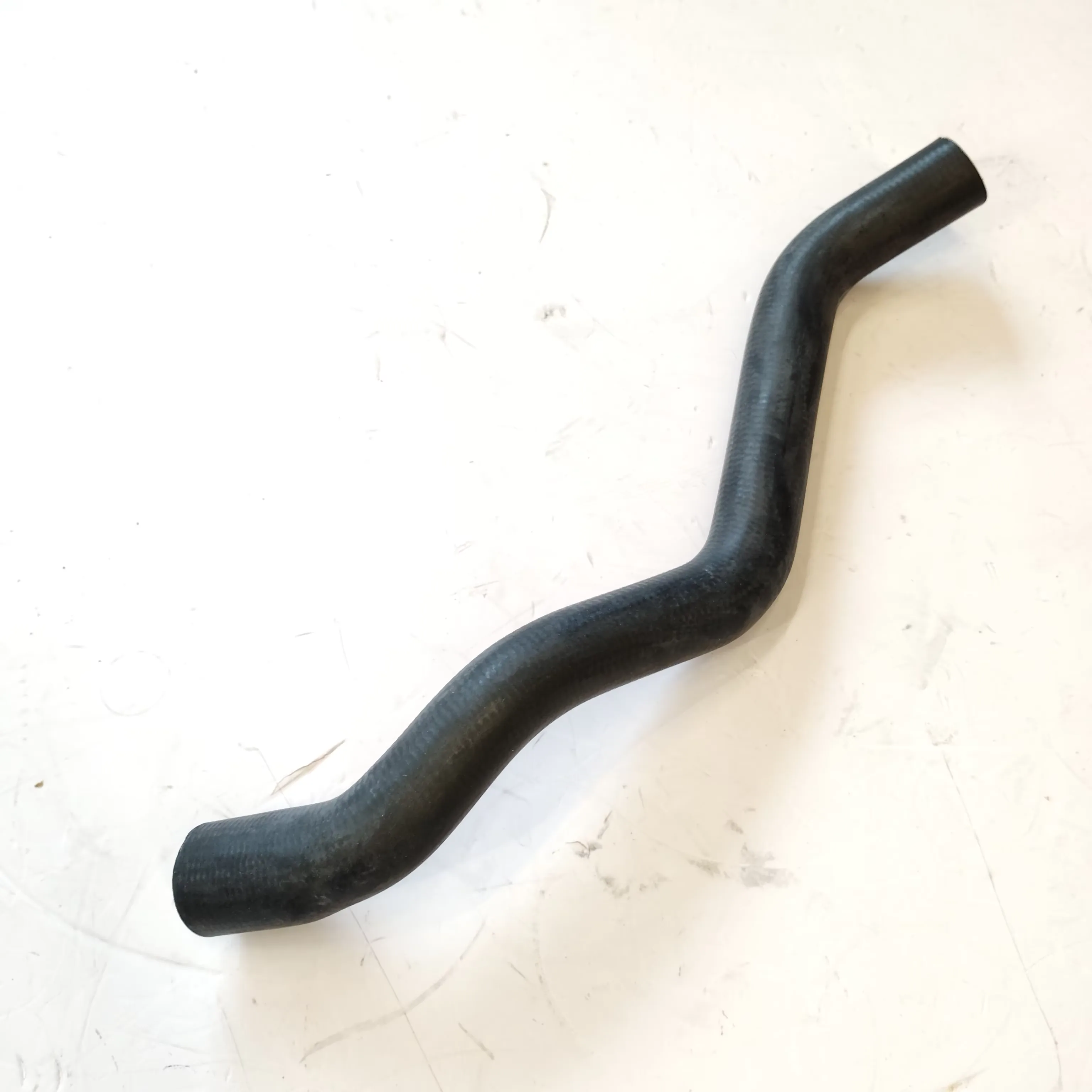 Radiator Inlet Hose for Tiggo 2 J69-1303211 product photo