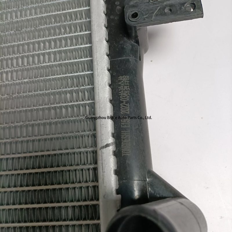 Radiator Water Tank for Baic Senova D20 X25 — photo 4