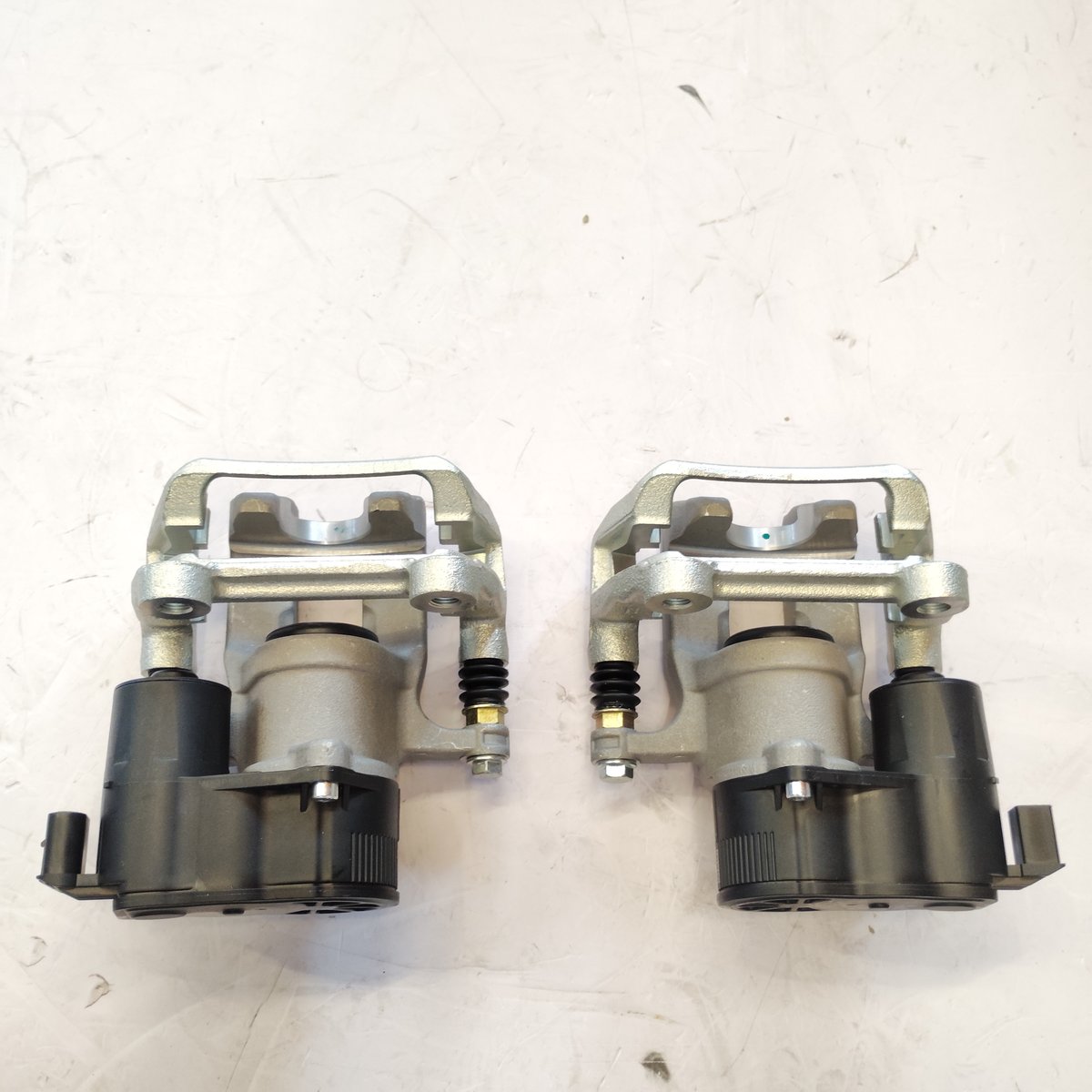 Rear Brake Caliper Assembly for Great Wall Haval Jolion 2WD OEM 3502100XGW02A product photo