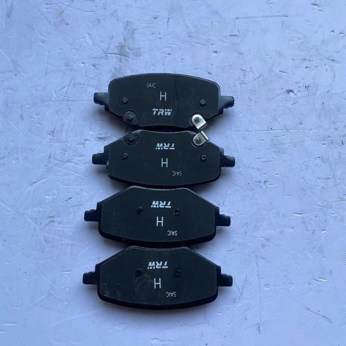 Rear Brake Pad for MG HS OEM 10634449 product photo