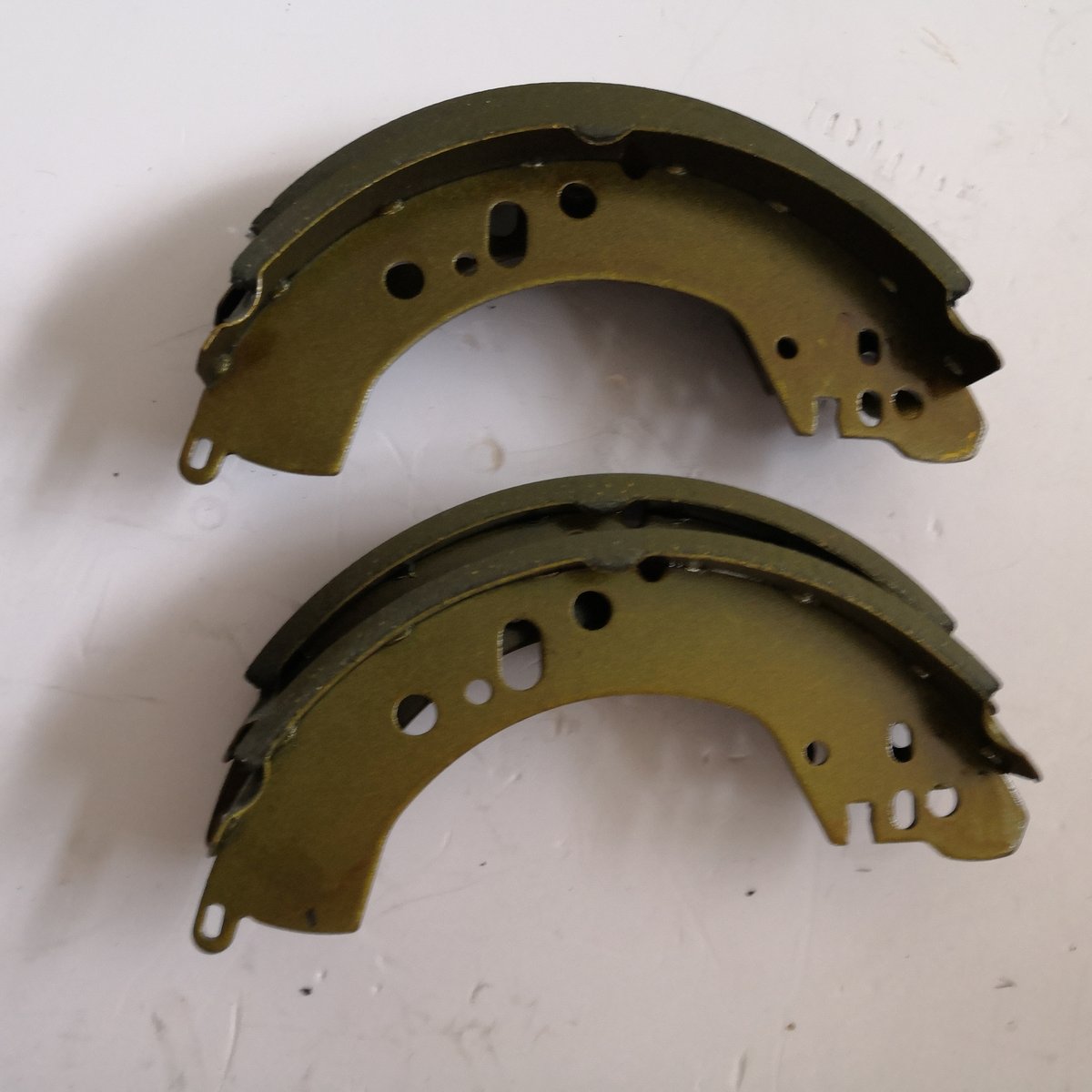 Rear Brake Shoes for Chevrolet N200 N300 product photo