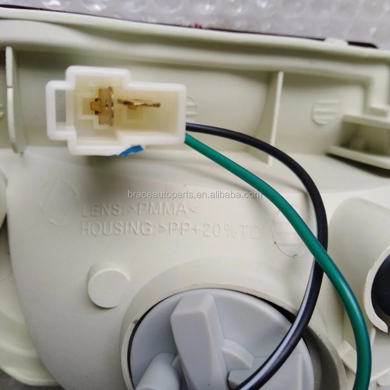 Rear Bumper Fog Lamp for Zotye Nomad Hunter Autorrad Outsider — photo 4