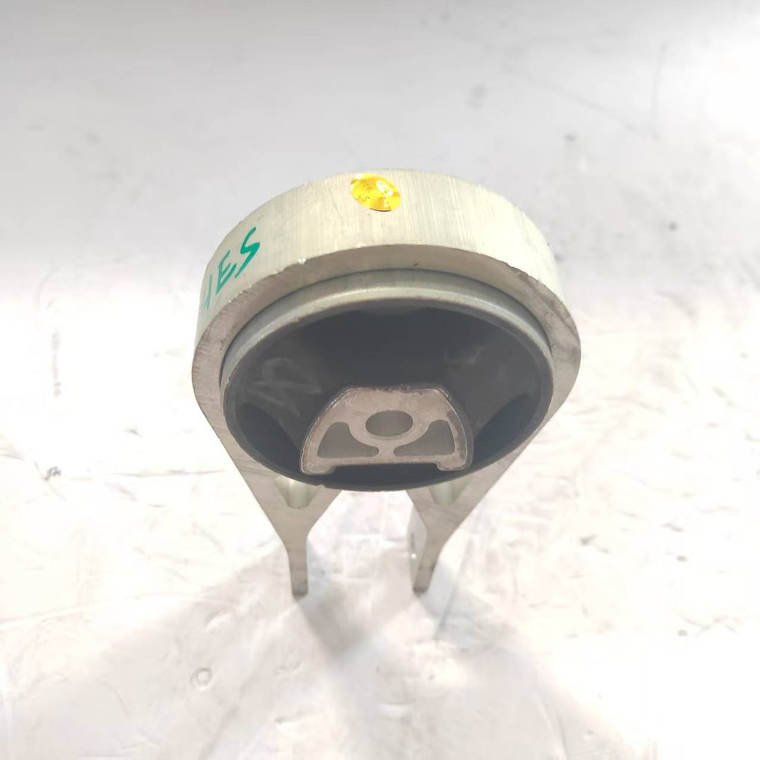 Rear Engine Mount for Jetour X90 Plus SQRF4J20 F20-1001720 product photo