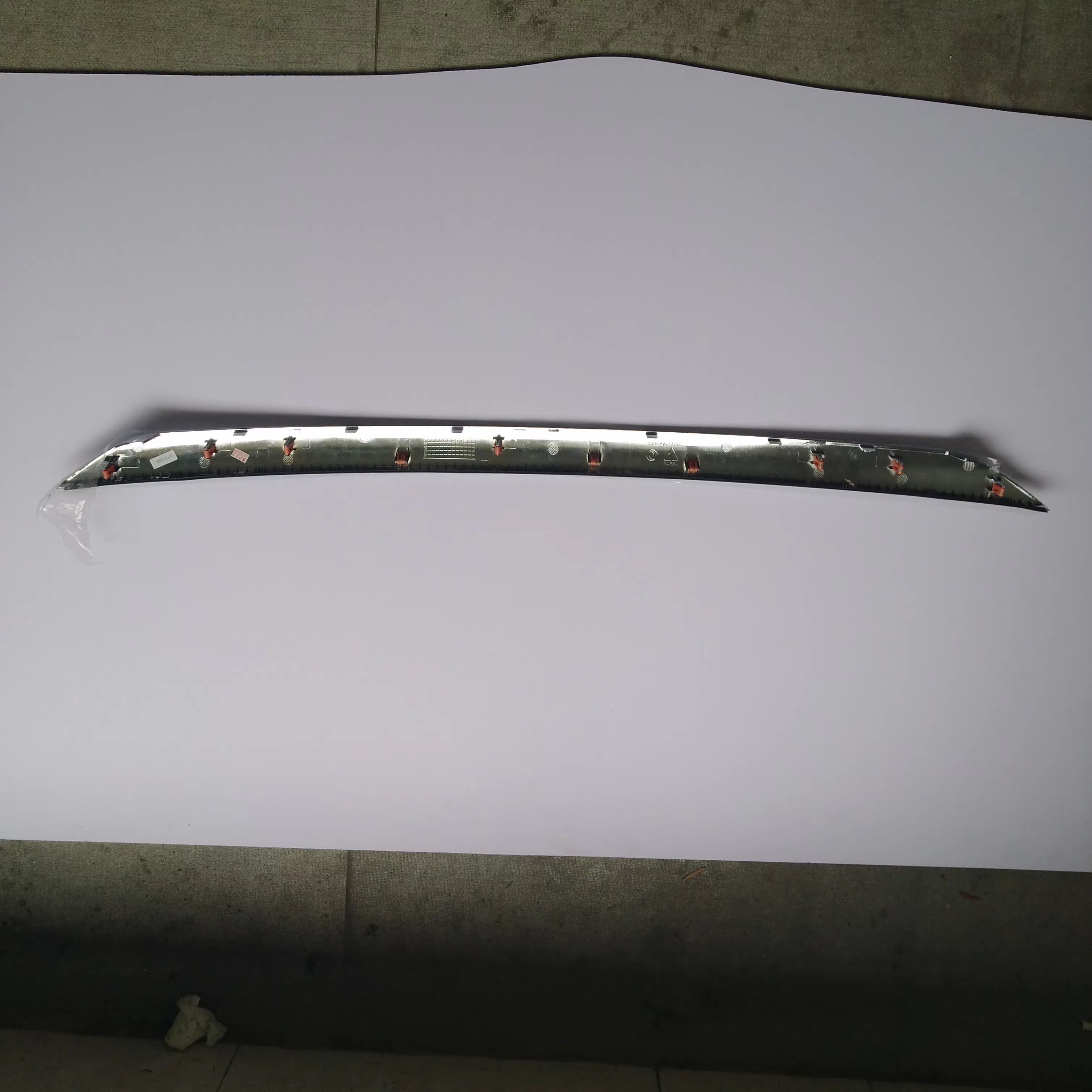 Rear Plate Chrome Bar for DFM Dongfeng Glory 580 5506100-SC01 product photo