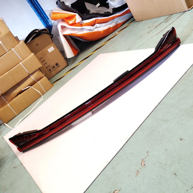 Rear Taillight Assembly Middle Brake Light LED for Great Wall Haval H6 3rd 2021 OEM 4133104XKN01A — photo 2