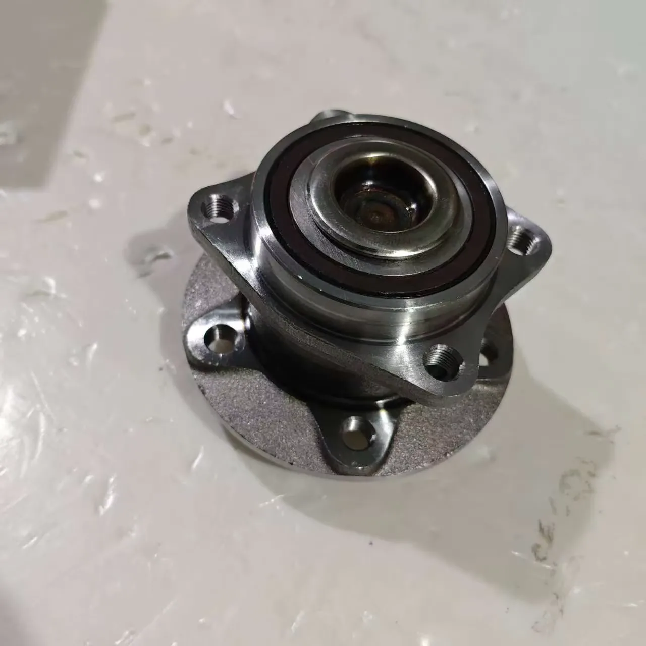 Rear Wheel Hub Bearing Assembly Fit for GAC Trumpchi GS4 3520007AAF0000 product photo