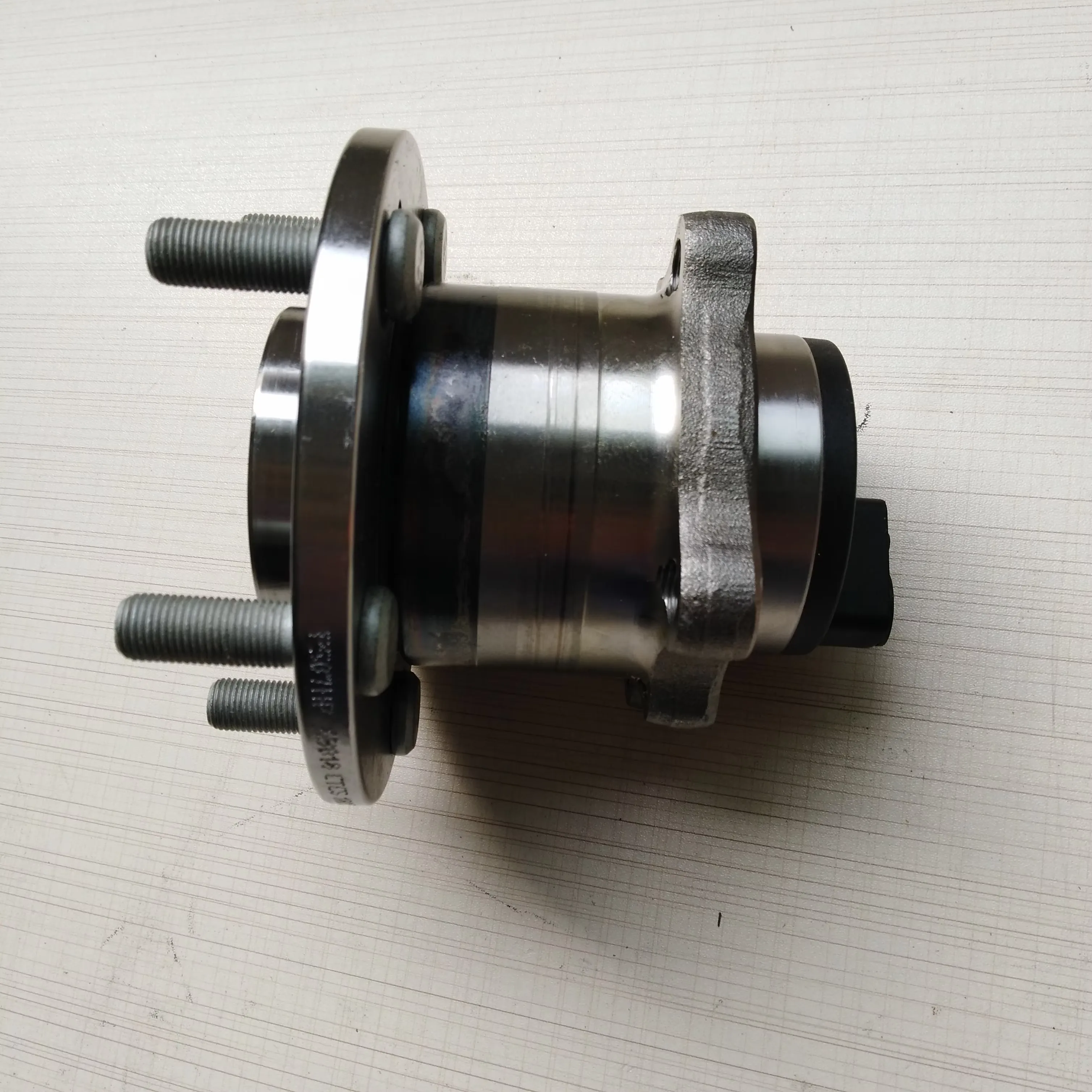 Rear Wheel Hub Bearing for DFM Dongfeng Glory 580 1712010-SA01 product photo