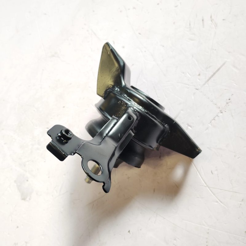 Right Engine Mount Bracket for JAC J6 1001310U7020 — photo 4
