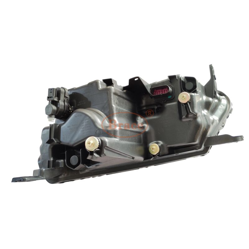 Right Headlight for Geely BinYue OEM: 600087334 / 7051022400 / 7051043300 — photo 3