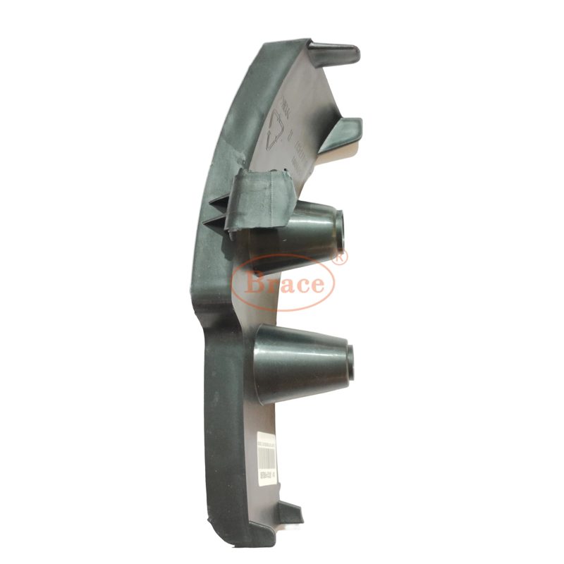 Right Rear Bumper Bracket for EC8 OEM: 10180017437-CH — photo 3