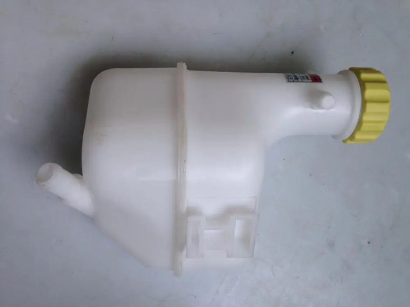S11-1311110 Auto Water Tank Coolant Expansion Tank for Chery QQ — photo 3