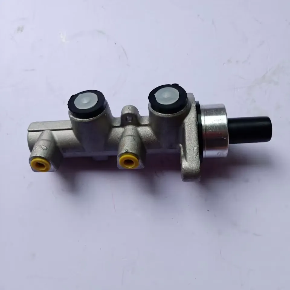 S11-3505010 High Quality Brake Master Pump for Chery QQ product photo