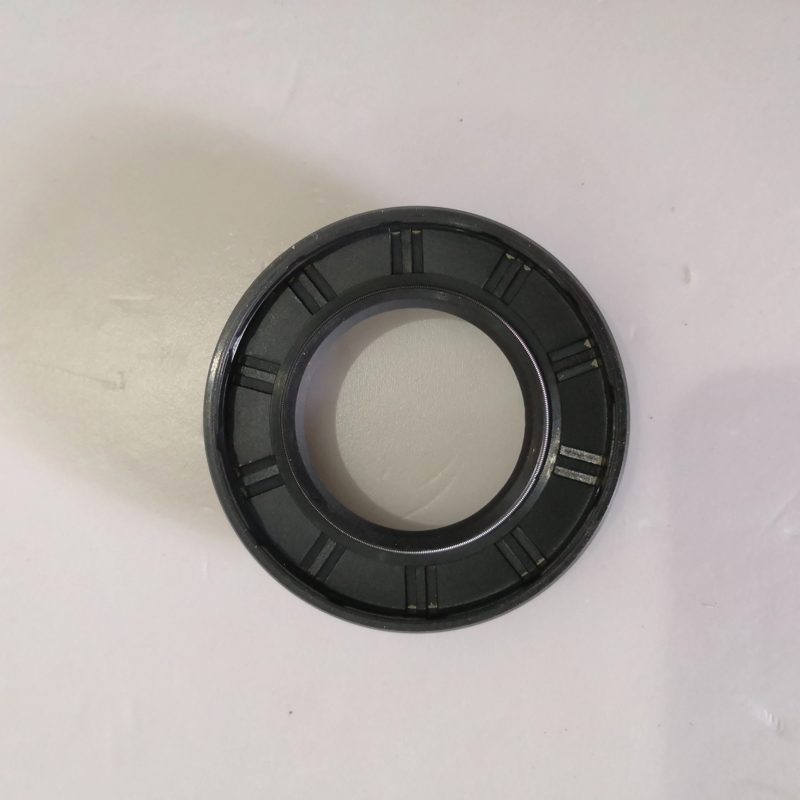 S1701L21069-40135 Auto Rubber Rear Oil Seal / Differential Oil Seal for JAC J3 — photo 3