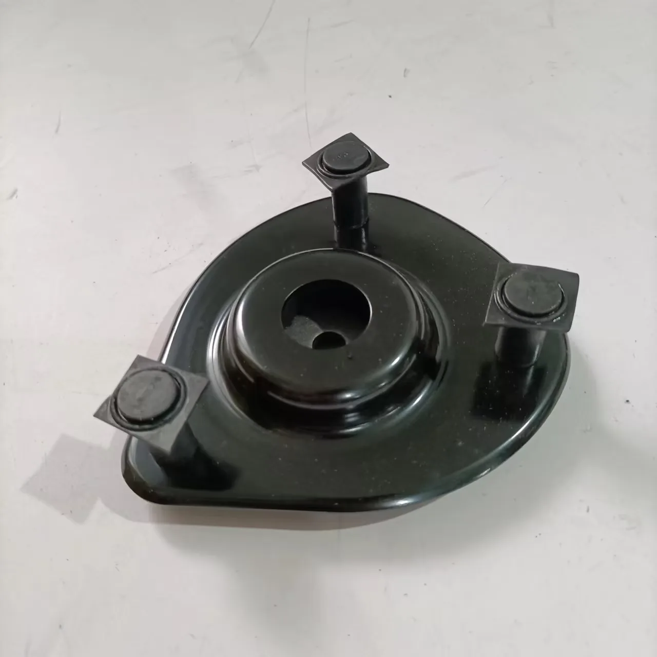 Shock Absorber Strut Mount Front Shock Absorber Upper Seat for Baic D20 Senova D20