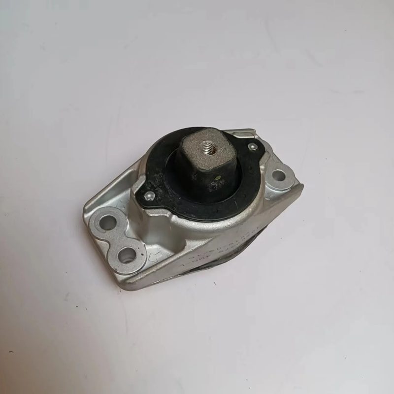 Steel Left Engine Mount /Engine Bracket for MG RX8 Roewe RX8 — photo 2