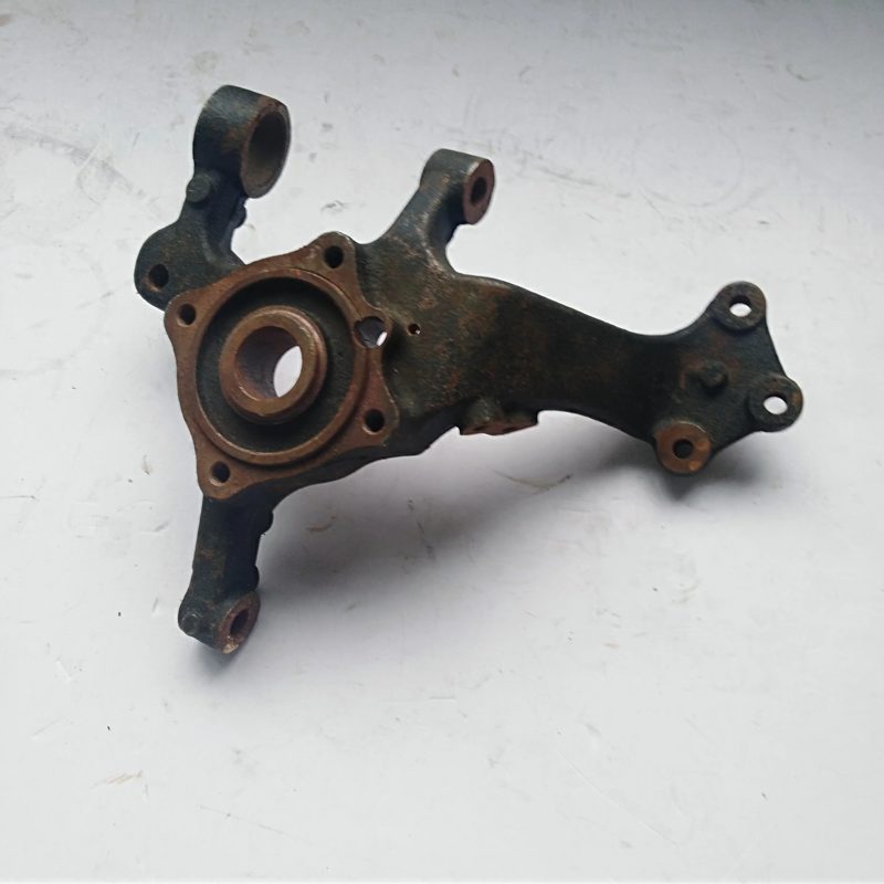 Steering Knuckle for Chery A3 J3 Skin Speranza Orinoco M11-3001011 M11-3001012 — photo 3