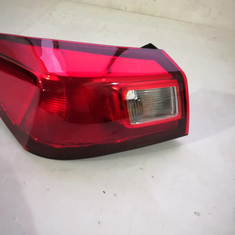 Tail Lamp for MG360 Outside 10121818 10121819 — photo 2
