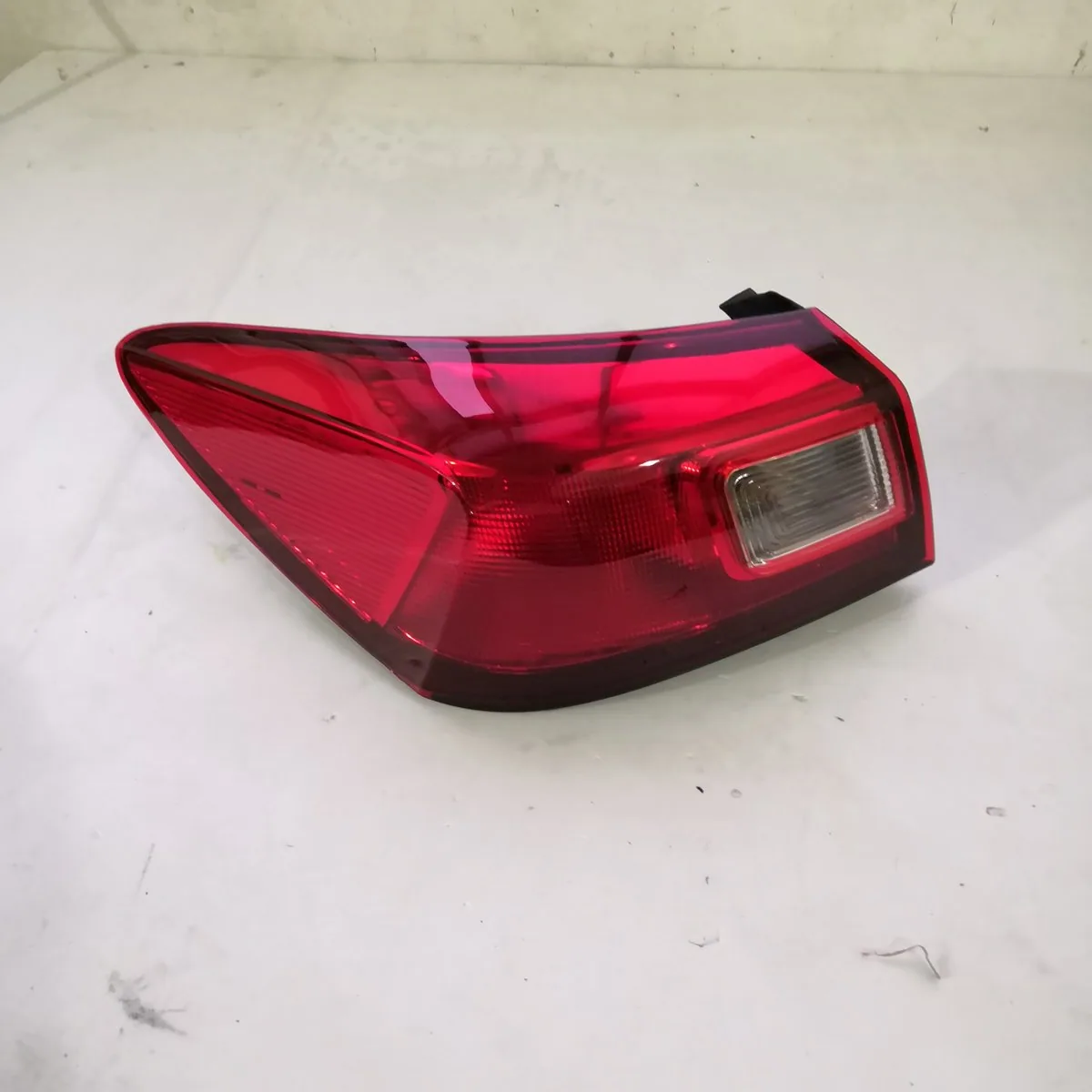 Luz trasera para MG360 Outside 10121818 10121819