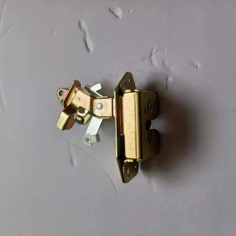 Tailgate Lock for LIFAN FOISON 6401 — photo 3