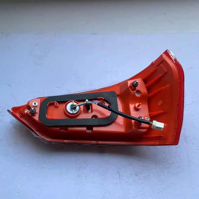 Taillight for DFSK Fengon GLORY 580 Pro OEM 4133110-SC01 4133120-SC01 — photo 3