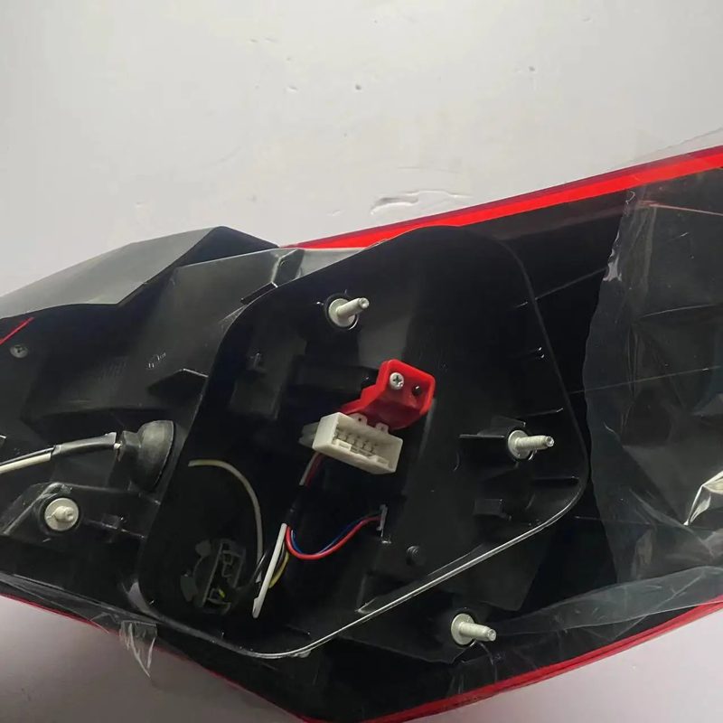Taillight Rear Lamp for MG6 2015 OEM 10080159-B — photo 4