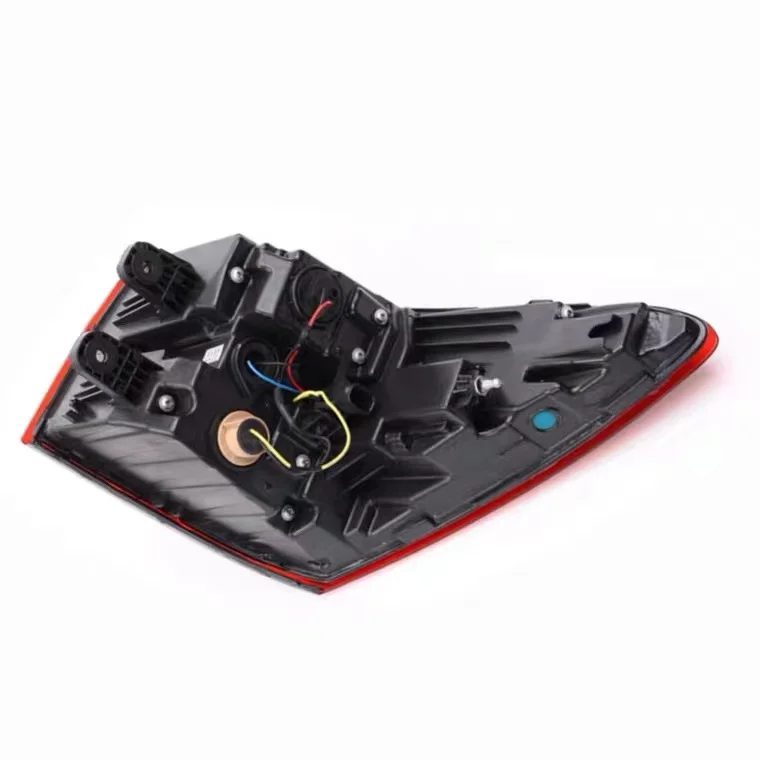 Taillight Rear Lamp for Roewe RX5 16-20 — photo 4