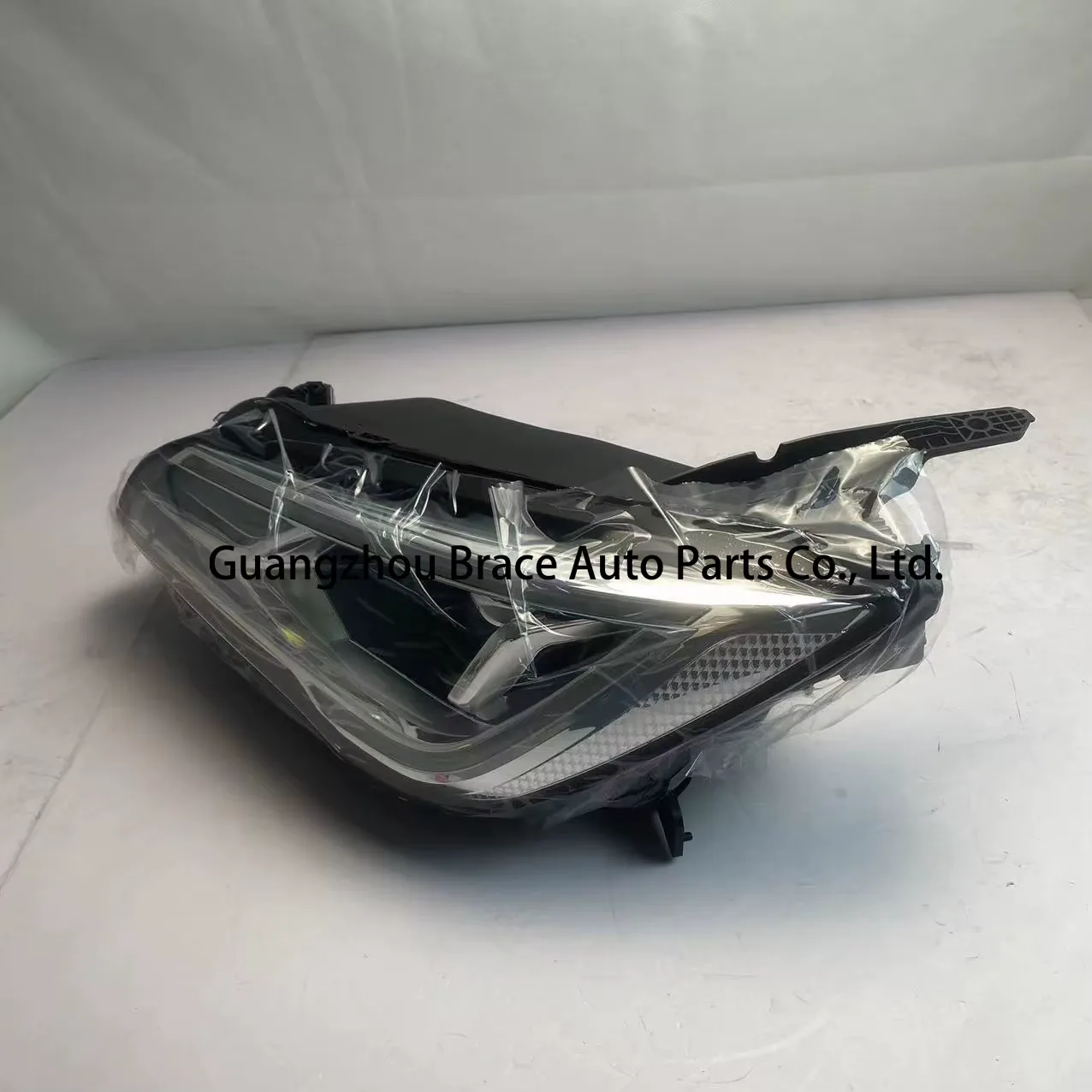 Ten Wiring Harness Front Headlight for Roewe I5 OEM  10577162-B