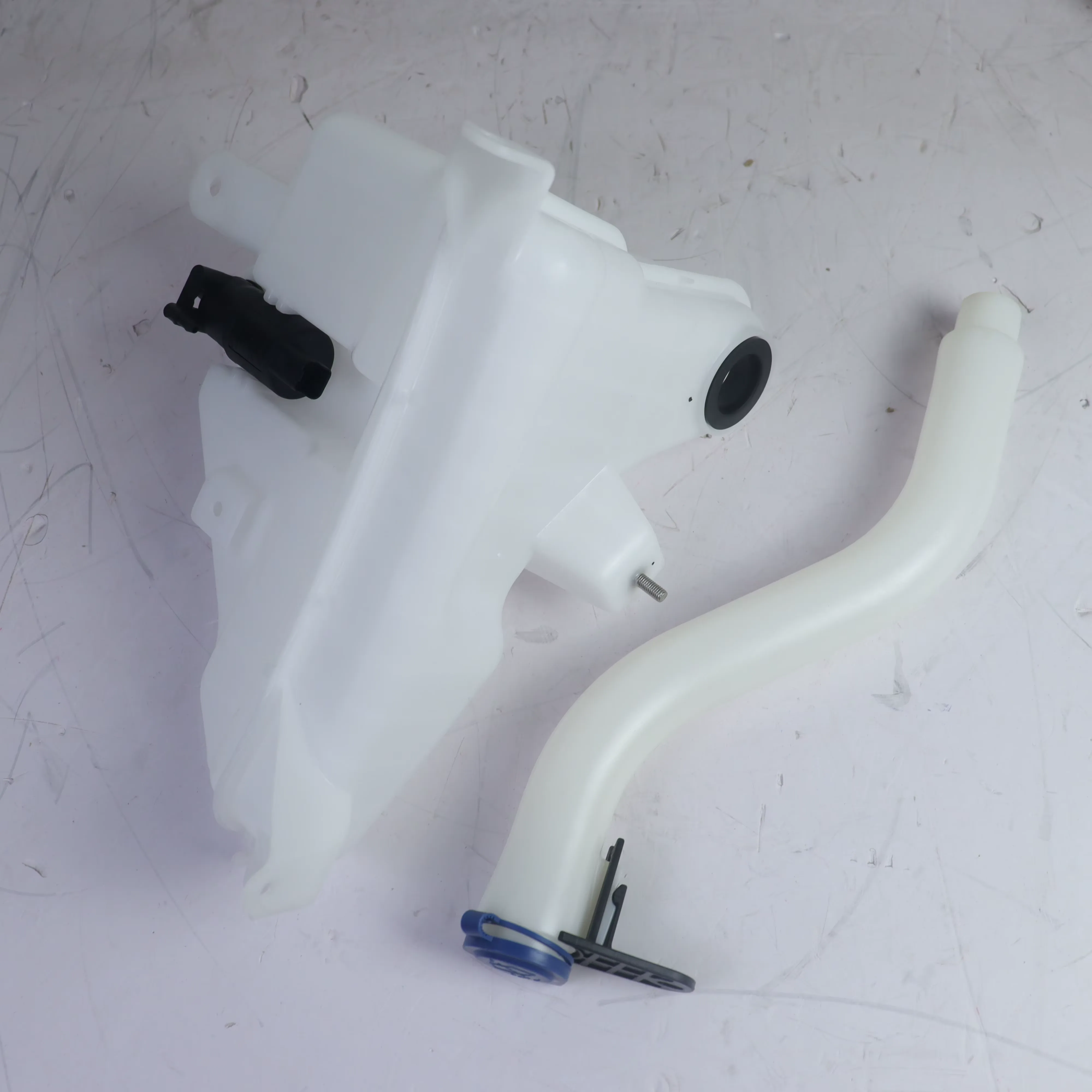 Water Tank for Changan Hunter F70 OEM PC201097-0101-A1 product photo