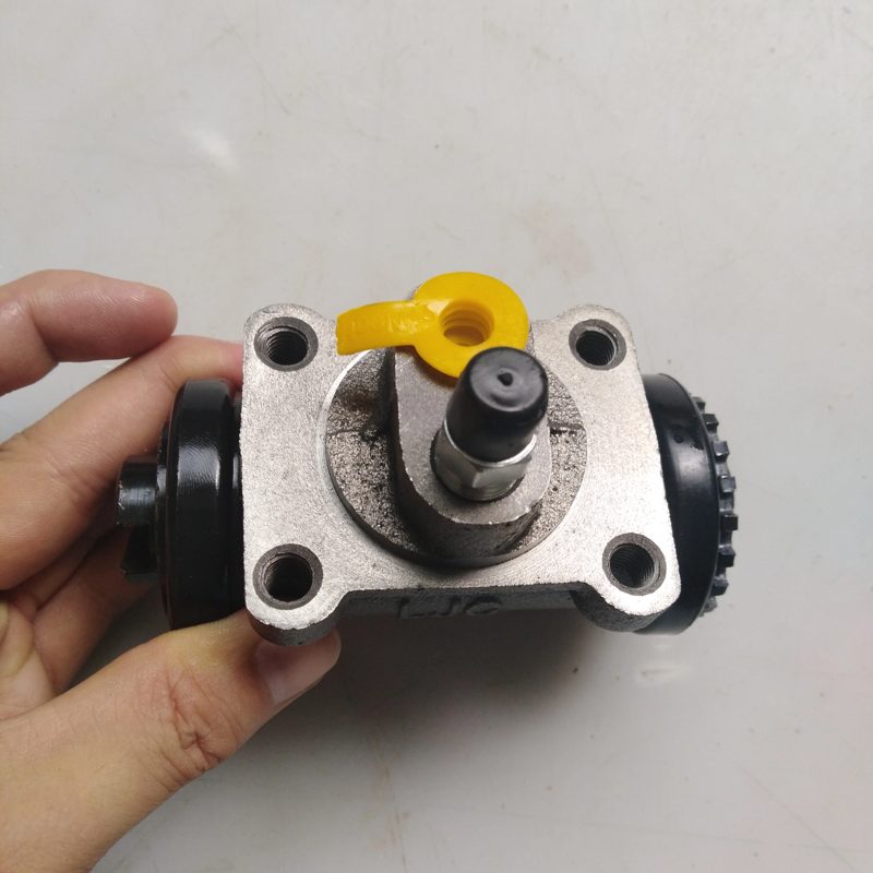 Wheel Brake Cylinder for Faw GF3600 CA1041 Truck — photo 4