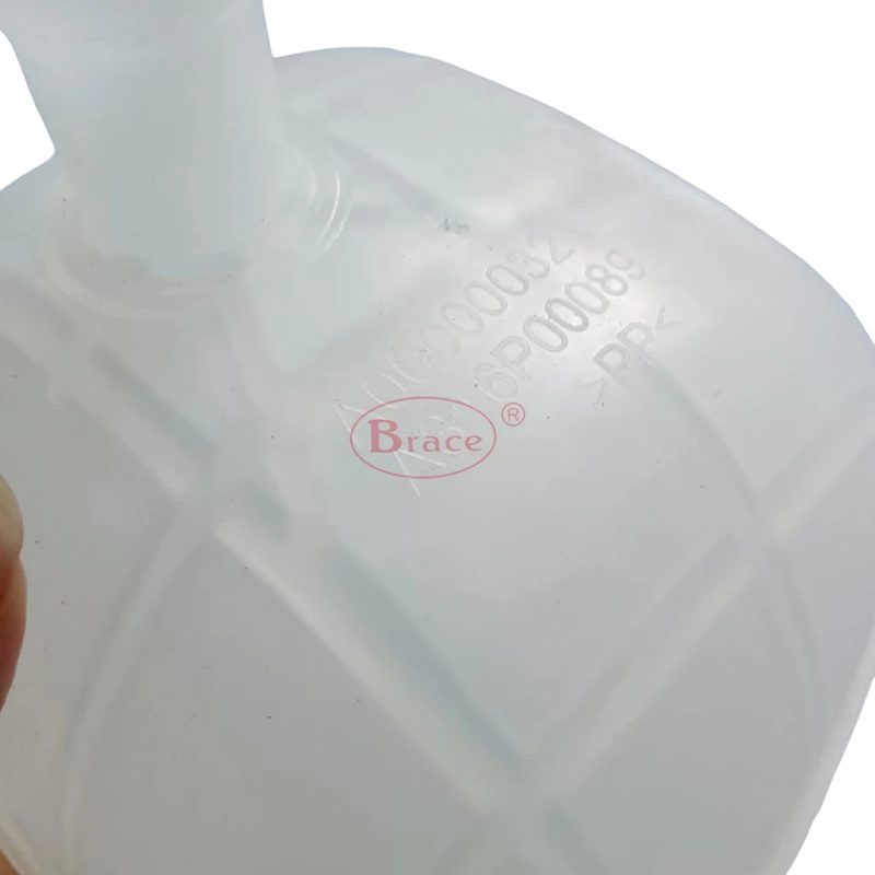 Wiper Water Tank for BAIC BJ40 OEM A00000032 — photo 3